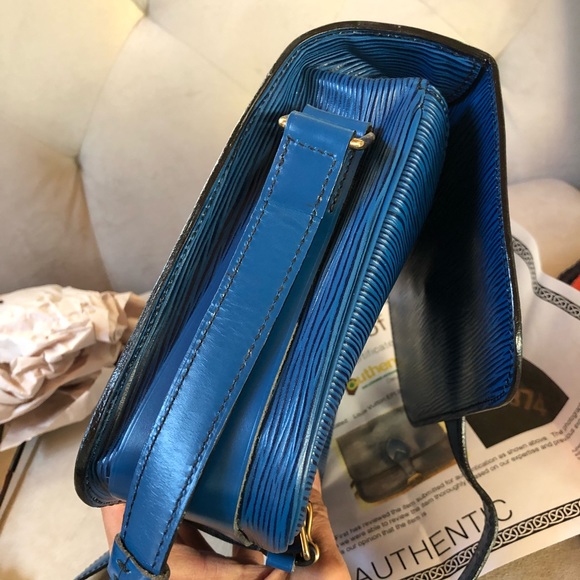 Authentic Louis Vuitton Cartouchiere - Picture 5 of 11